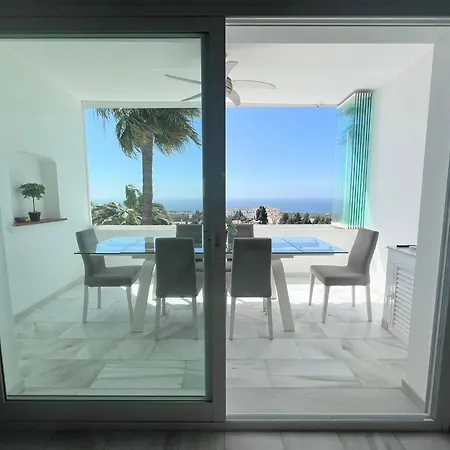 Luxury Duplex Penthouse 2 Living 3 Double Bedroom 4 Beds 4 Terraces Outstanding Sea & Mountain Views Apartment
