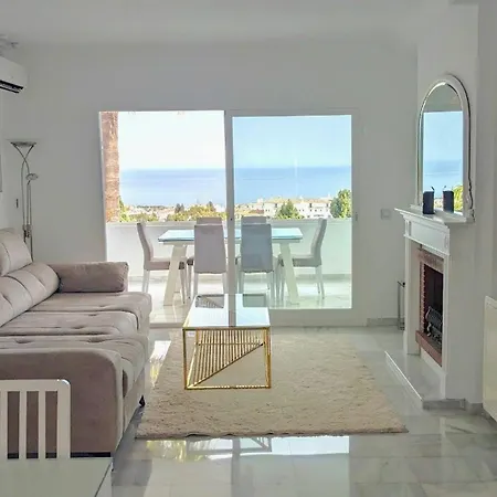Luxury Duplex Penthouse 2 Living 3 Double Bedroom 4 Beds 4 Terraces Outstanding Sea & Mountain Views Sitio de Calahonda