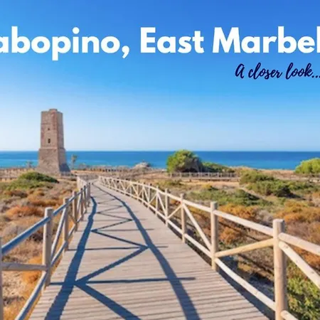 Apartment Luxury Duplex Penthouse 2 Living 3 Double Bedroom 4 Beds 4 Terraces Outstanding Sea & Mountain Views Sitio de Calahonda