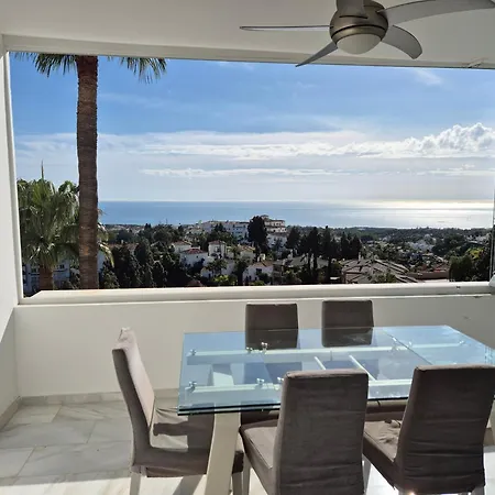 Apartment Luxury Duplex Penthouse 2 Living 3 Double Bedroom 4 Beds 4 Terraces Outstanding Sea & Mountain Views Sitio de Calahonda