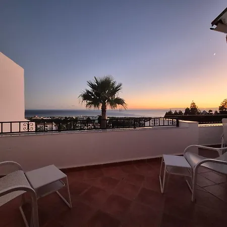 Luxury Duplex Penthouse 2 Living 3 Double Bedroom 4 Beds 4 Terraces Outstanding Sea & Mountain Views Apartment