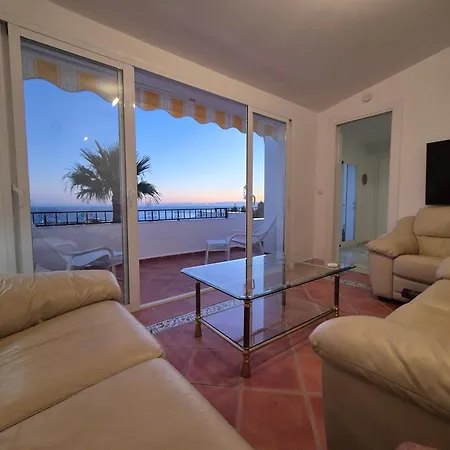 Luxury Duplex Penthouse 2 Living 3 Double Bedroom 4 Beds 4 Terraces Outstanding Sea & Mountain Views