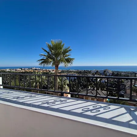 Luxury Duplex Penthouse 2 Living 3 Double Bedroom 4 Beds 4 Terraces Outstanding Sea & Mountain Views Apartment *