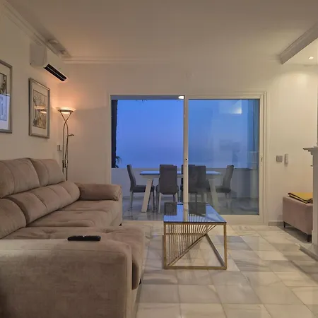 Apartment Luxury Duplex Penthouse 2 Living 3 Double Bedroom 4 Beds 4 Terraces Outstanding Sea & Mountain Views *