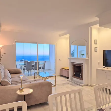 Luxury Duplex Penthouse 2 Living 3 Double Bedroom 4 Beds 4 Terraces Outstanding Sea & Mountain Views *